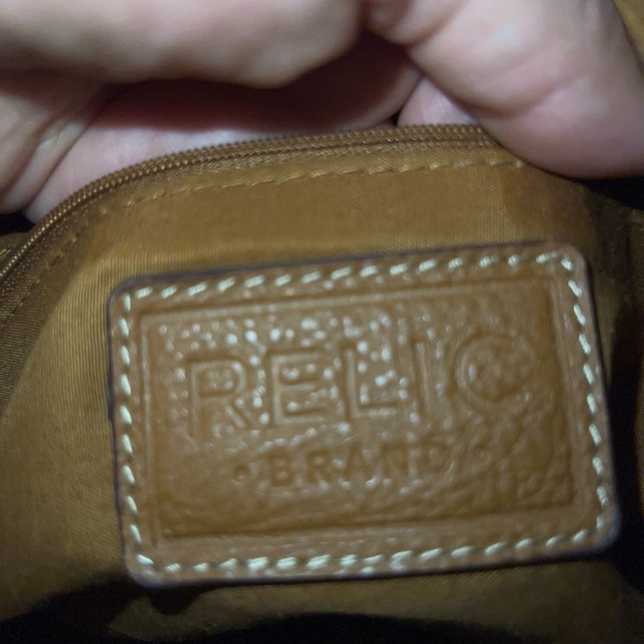 Relic tan shoulder crossbody bag - Picture 5 of 11
